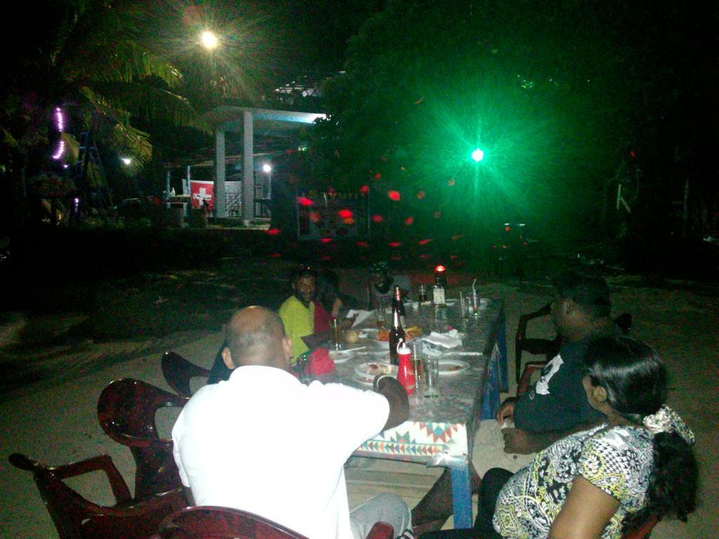 Sayuri Beach Hotel Matara Luaran gambar