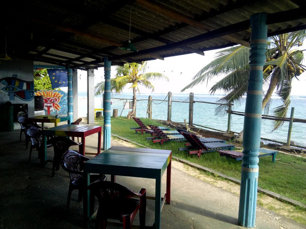 Sayuri Beach Hotel Matara Luaran gambar