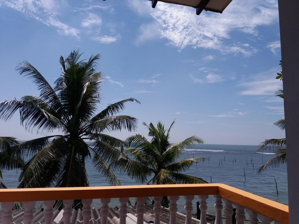 Sayuri Beach Hotel Matara Luaran gambar
