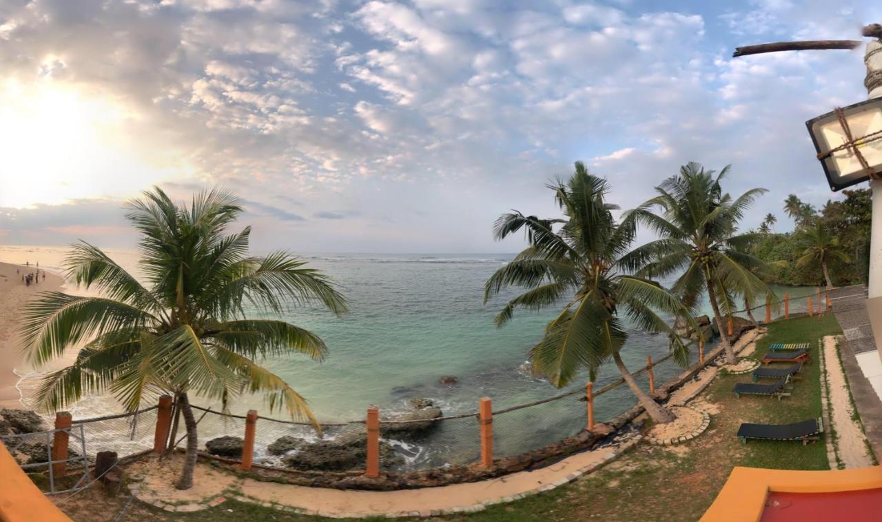 Sayuri Beach Hotel Matara Luaran gambar